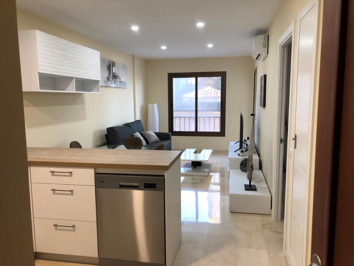 Moderno Apartamento en Primera línea Paseo Marítimo Fuengirola Exterior foto