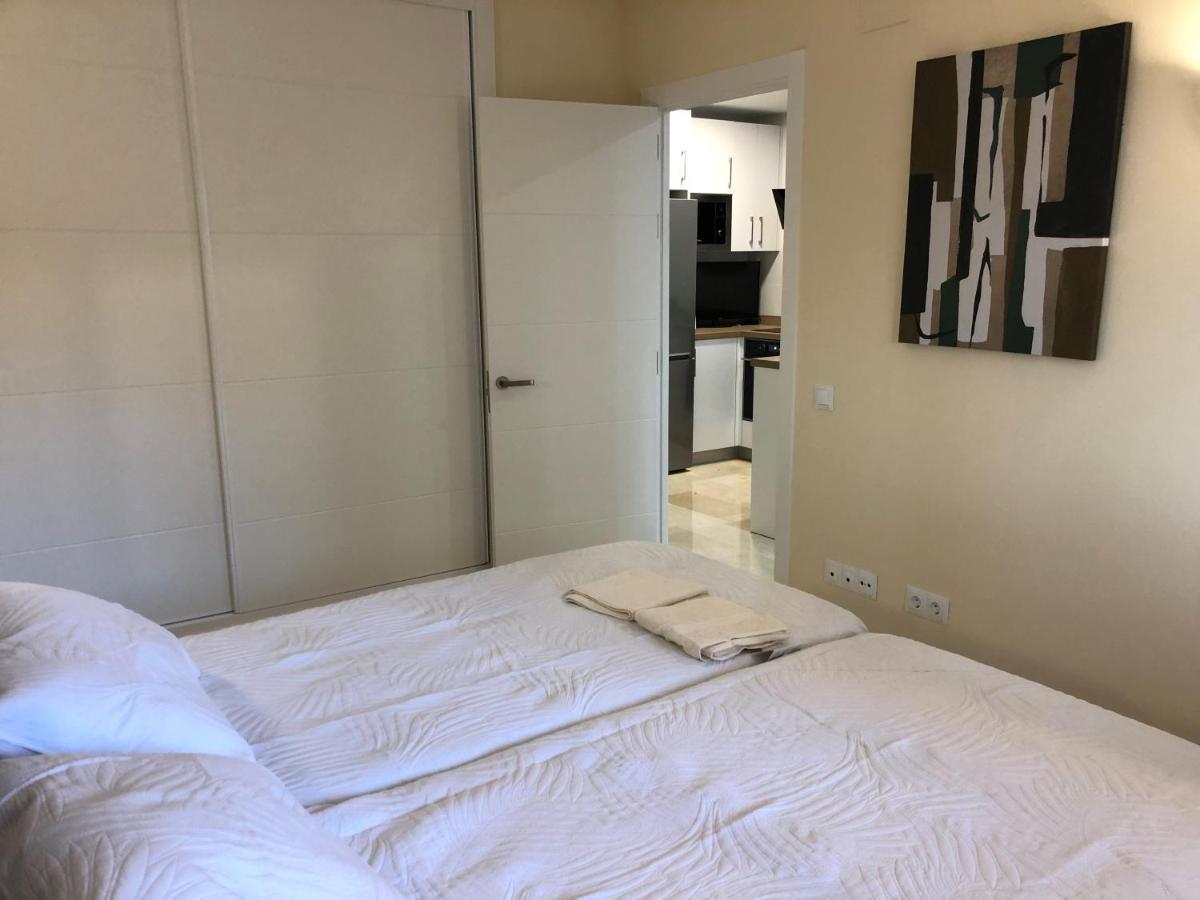 Moderno Apartamento en Primera línea Paseo Marítimo Fuengirola Exterior foto