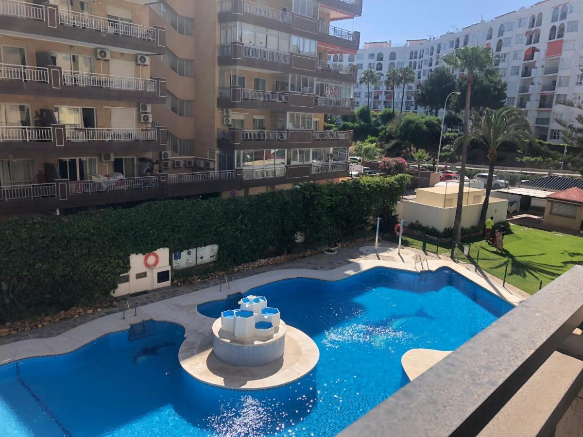 Moderno Apartamento en Primera línea Paseo Marítimo Fuengirola Exterior foto